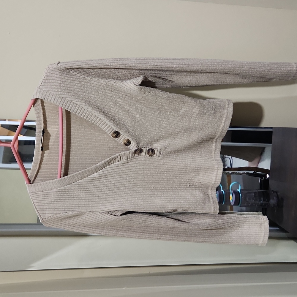 Ribbed half button cardigan